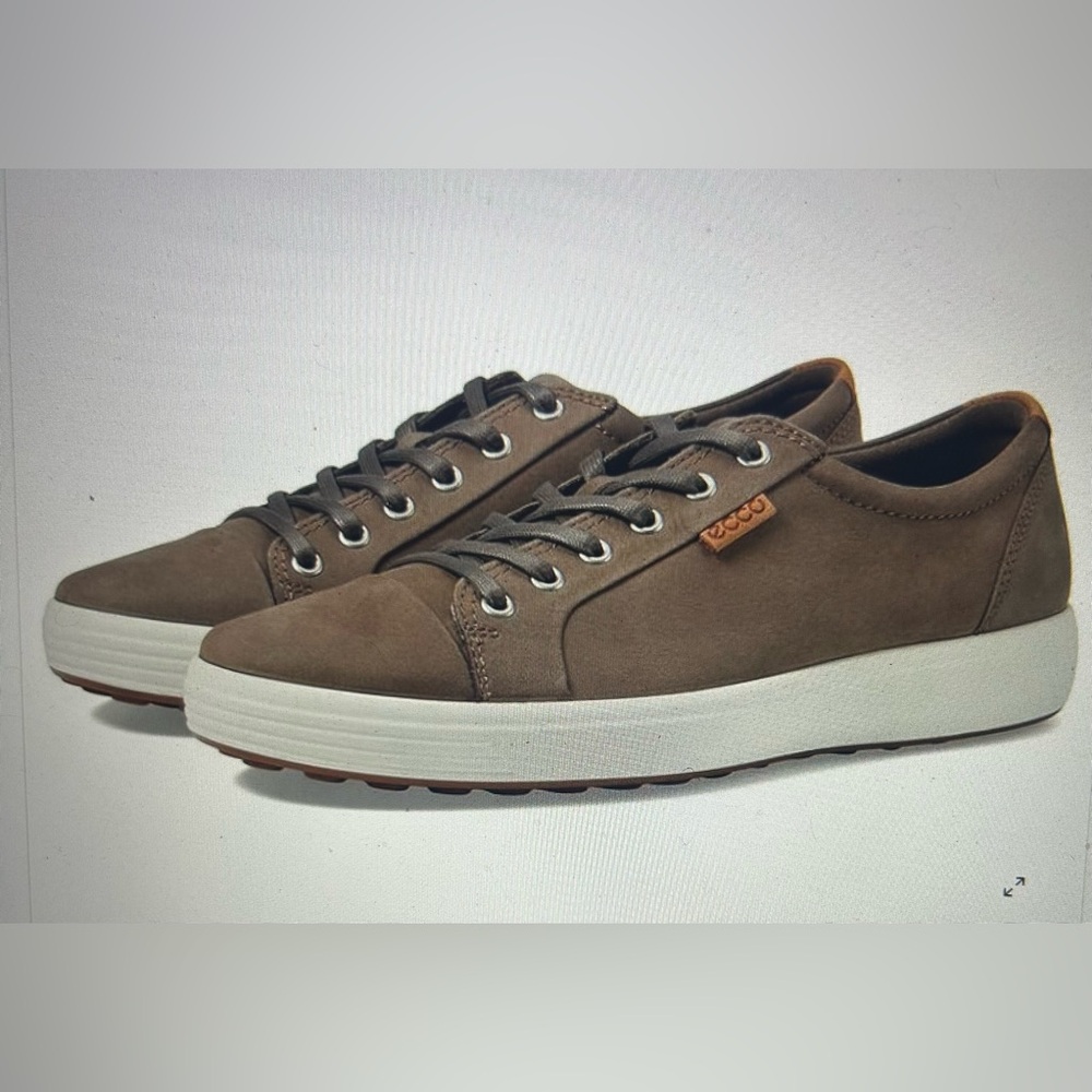 ECCO Soft 7  Men's Nubuck Sneaker in Gray Size 11 NWOT